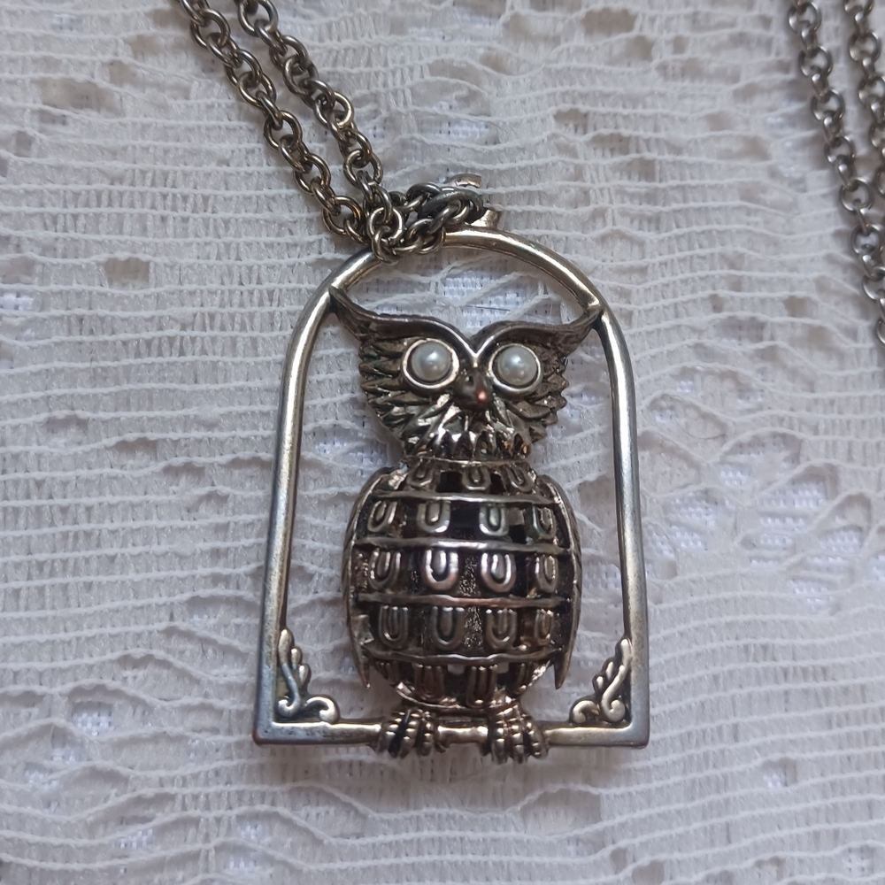 Vintage Necklaces - Picture 2 of 7